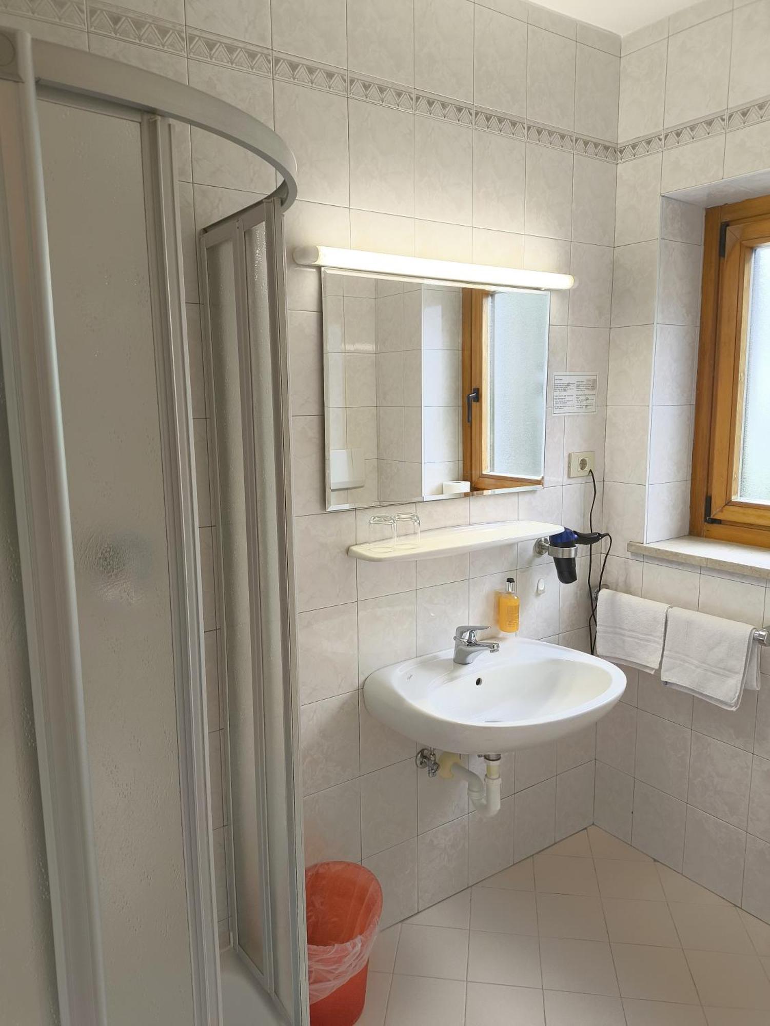 Schenna Garni Eden Bed & Breakfast المظهر الخارجي الصورة